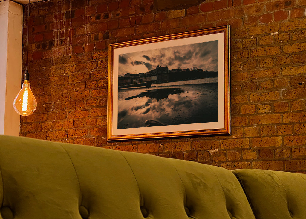 Söder Mälarstrand reflects