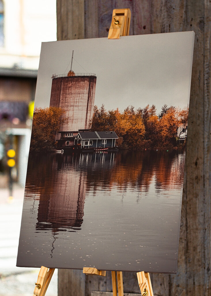 An autumn reflection