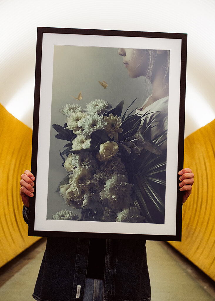 Das Mädchen mit dem Strauß