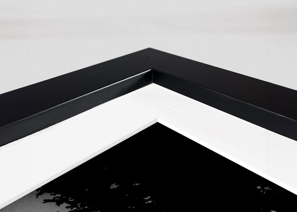 Kalb unter Baum schwarz und weiß 