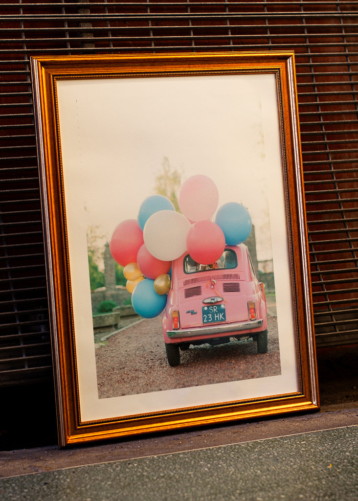 Legrační růžový klasický balónek do auta