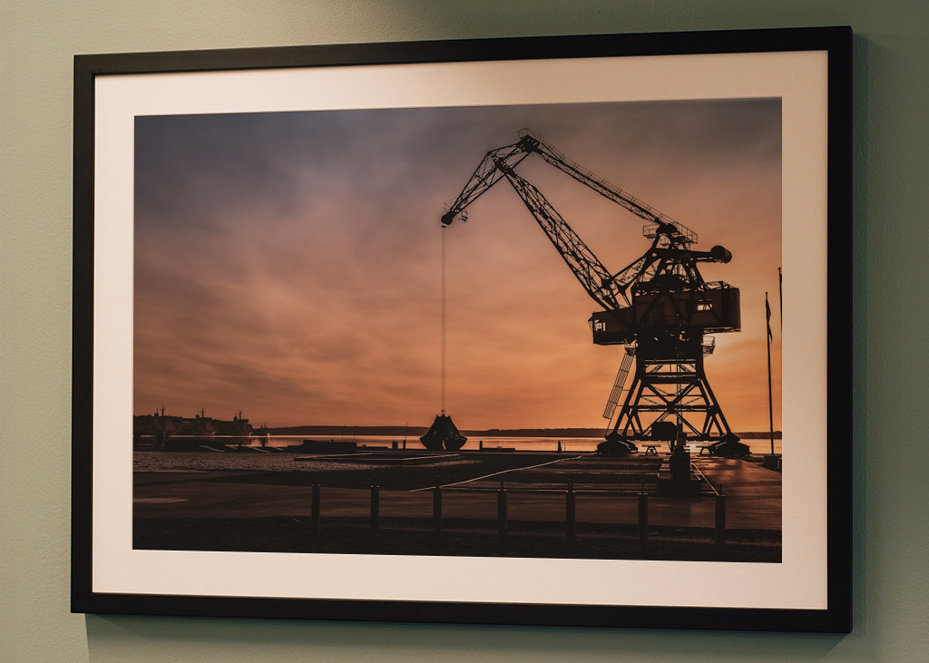 Der Hafenkran und die Eisbrecher 