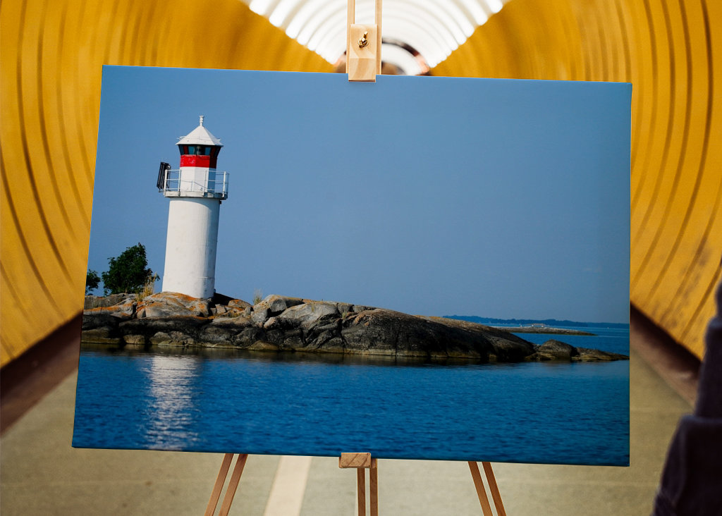 Latarnia morska na małej wyspie