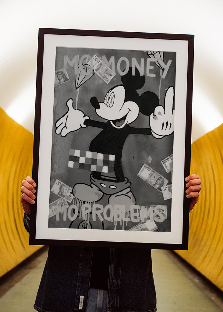 Mo Money - Mo Problems (BW)