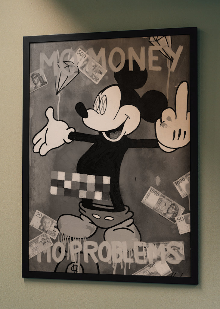 Mo Money - Mo Problems (BW)