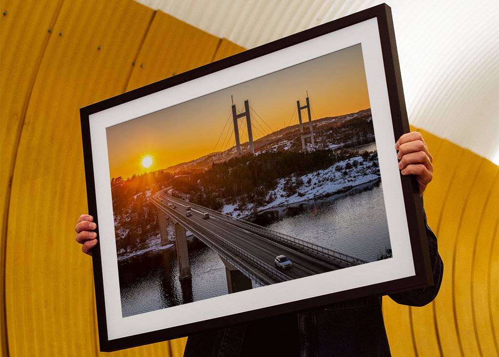 Západ slunce nad mosty Tjörn