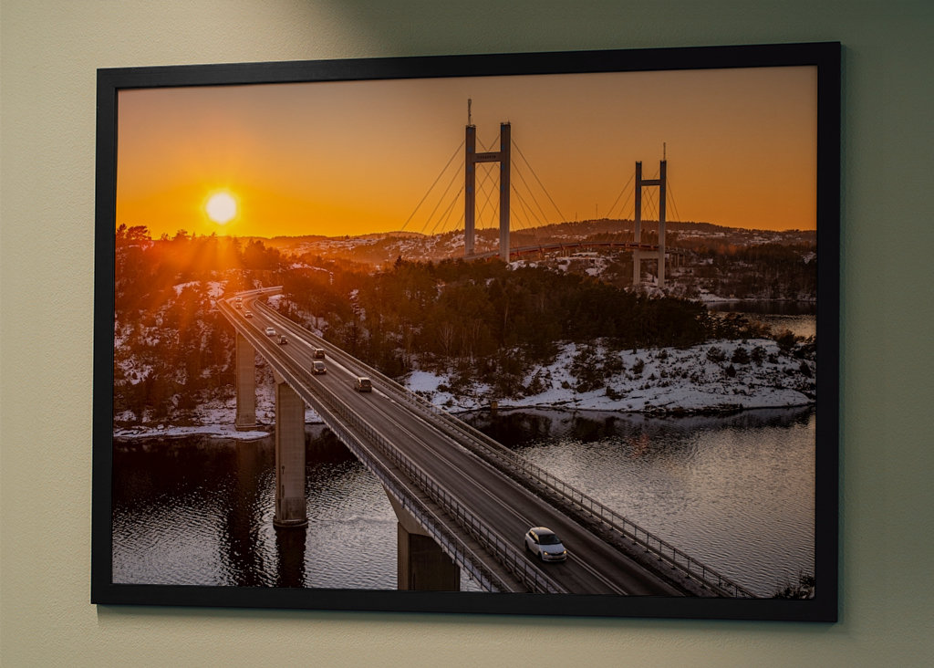 Západ slunce nad mosty Tjörn