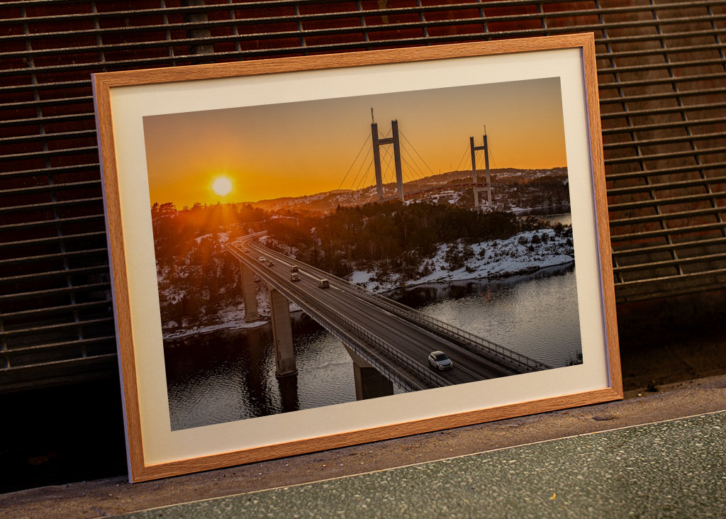 Západ slunce nad mosty Tjörn