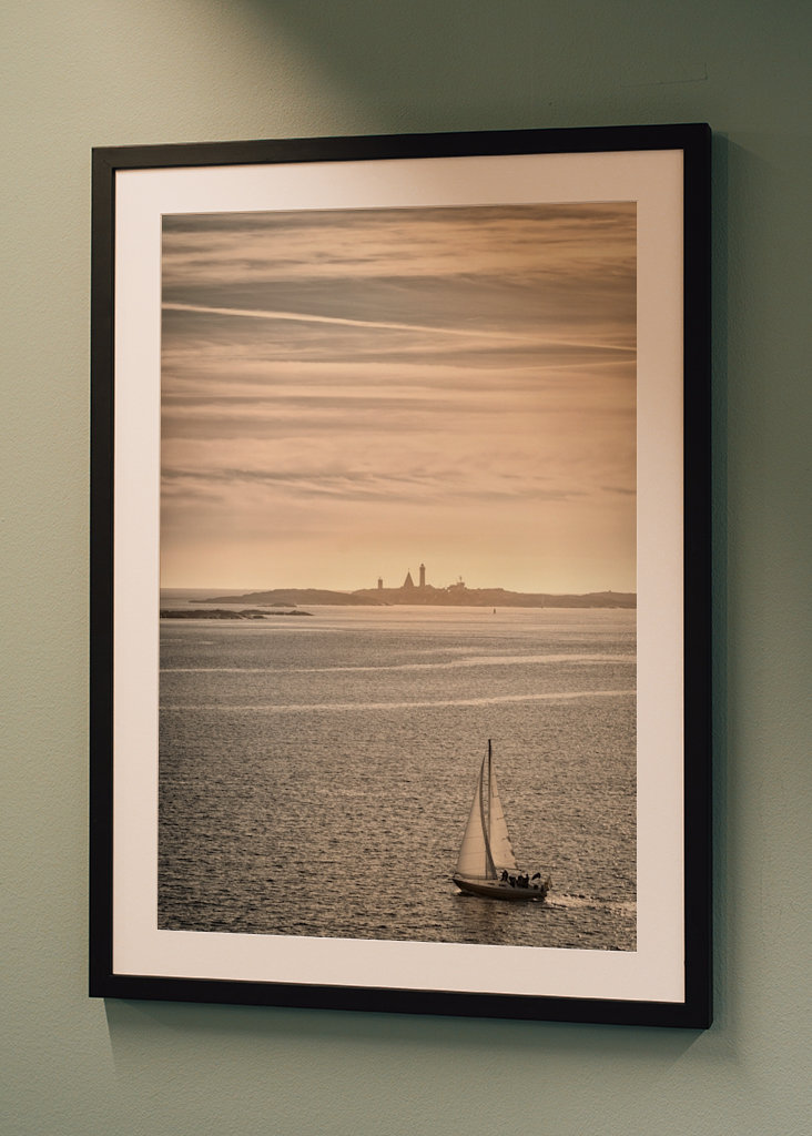 Żaglówka i latarnia morska Vinga