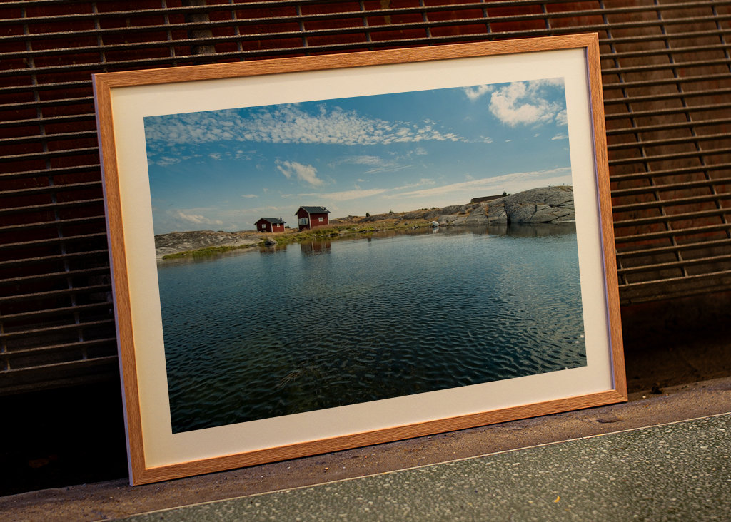 Dvě červené chaty na souostroví