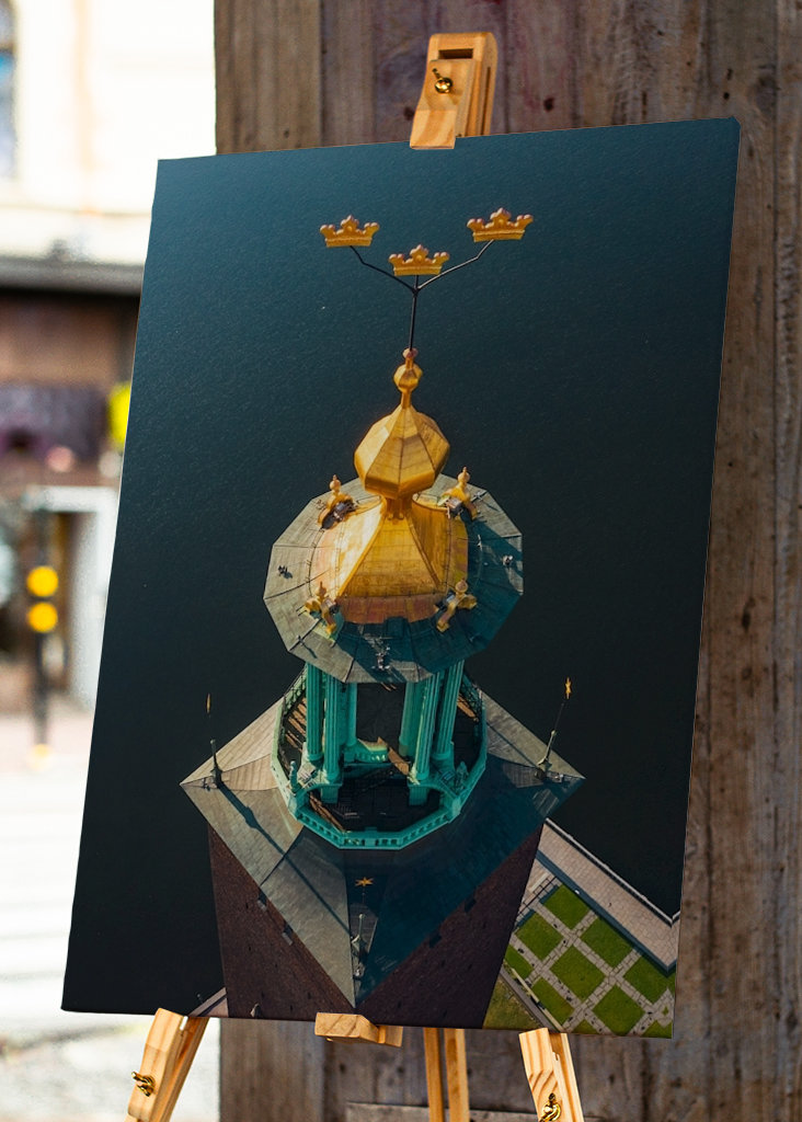 Stadshuset med tre kronor