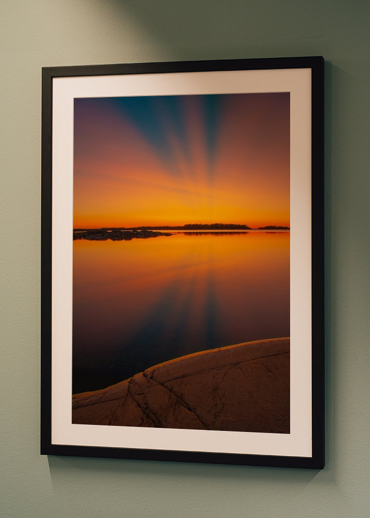 Abendliche Reflexion im Archipel