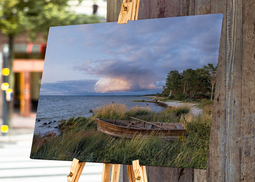 Old boat at the coast