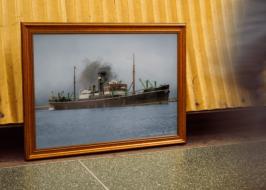 Steam cargo ship MacKarra