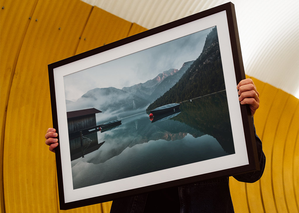 Morning mood at the lake