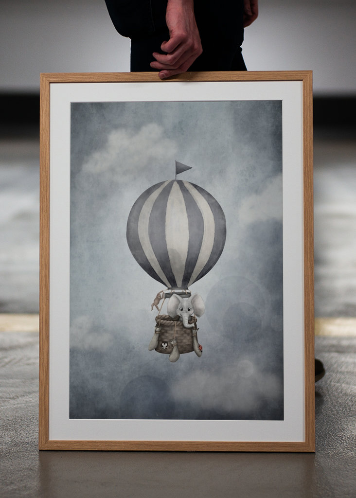 Slon v horkovzdušném balónu