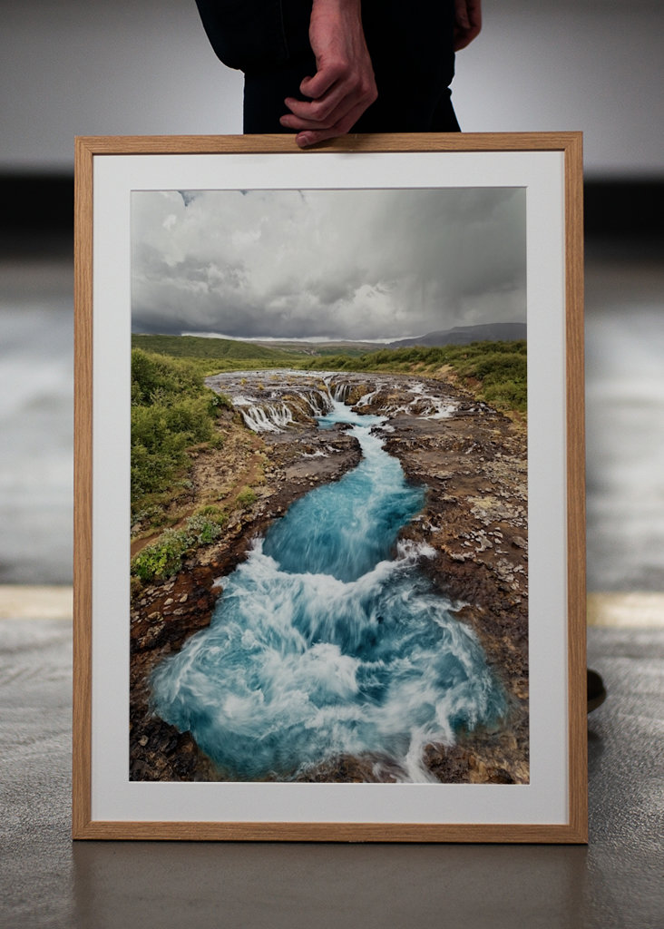 Wasserfall in Blautönen