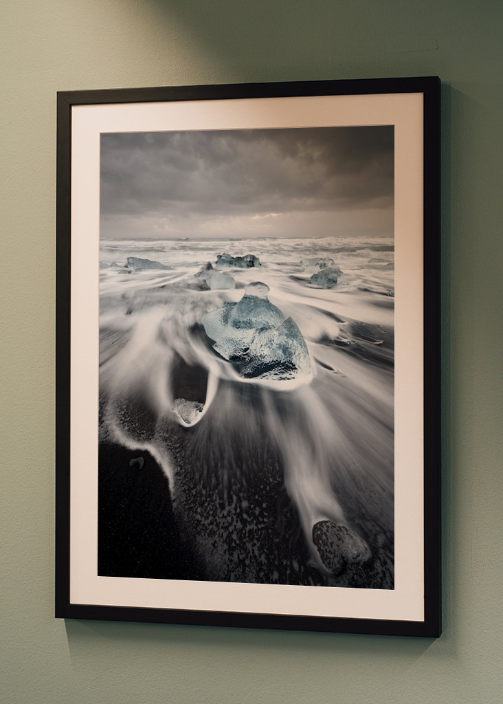 Eisblöcke in der Brandung