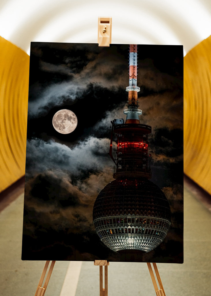 Vollmond am Fernsehturm