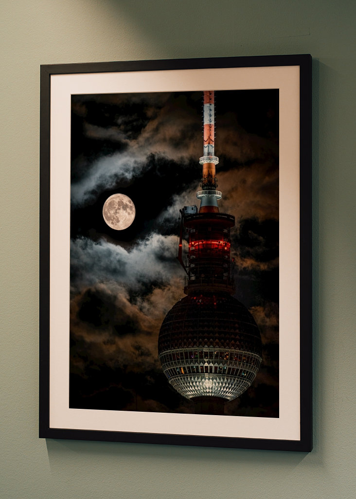 Vollmond am Fernsehturm