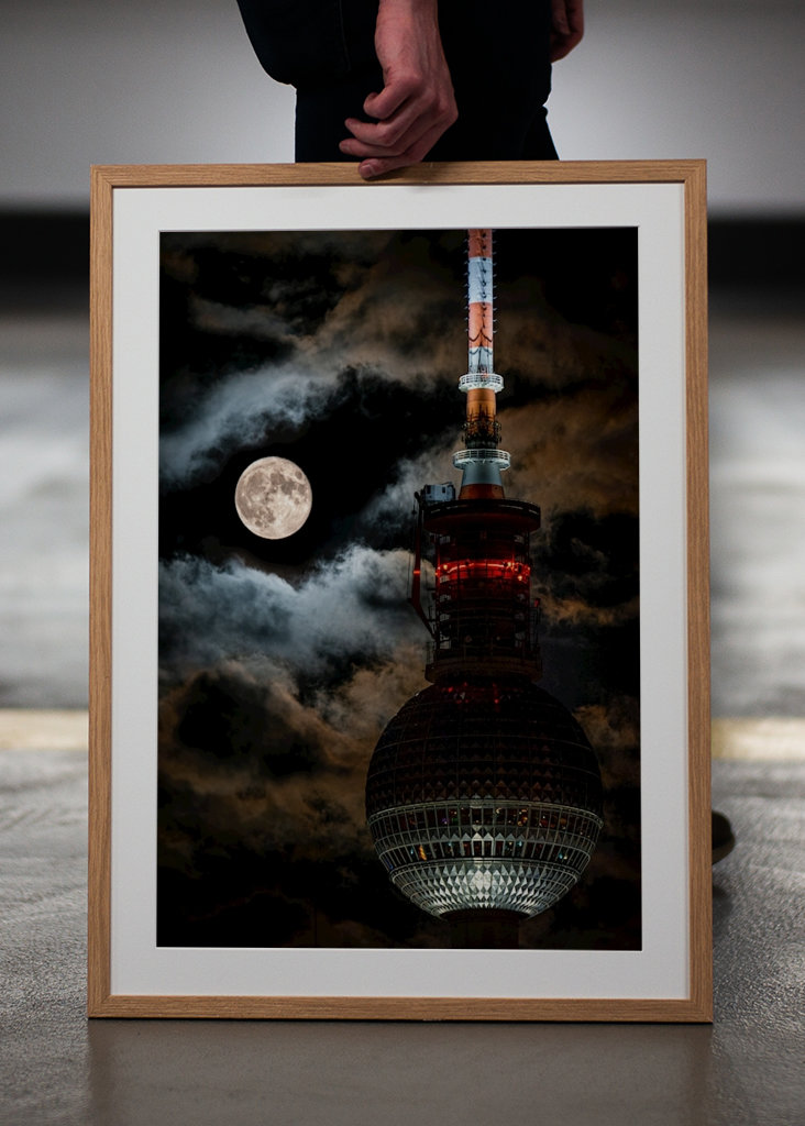 Vollmond am Fernsehturm