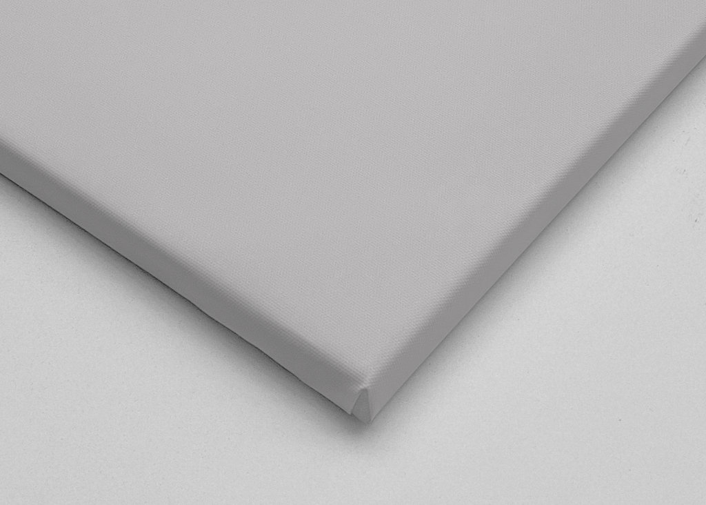 Rose rouge avec arc-en-ciel 