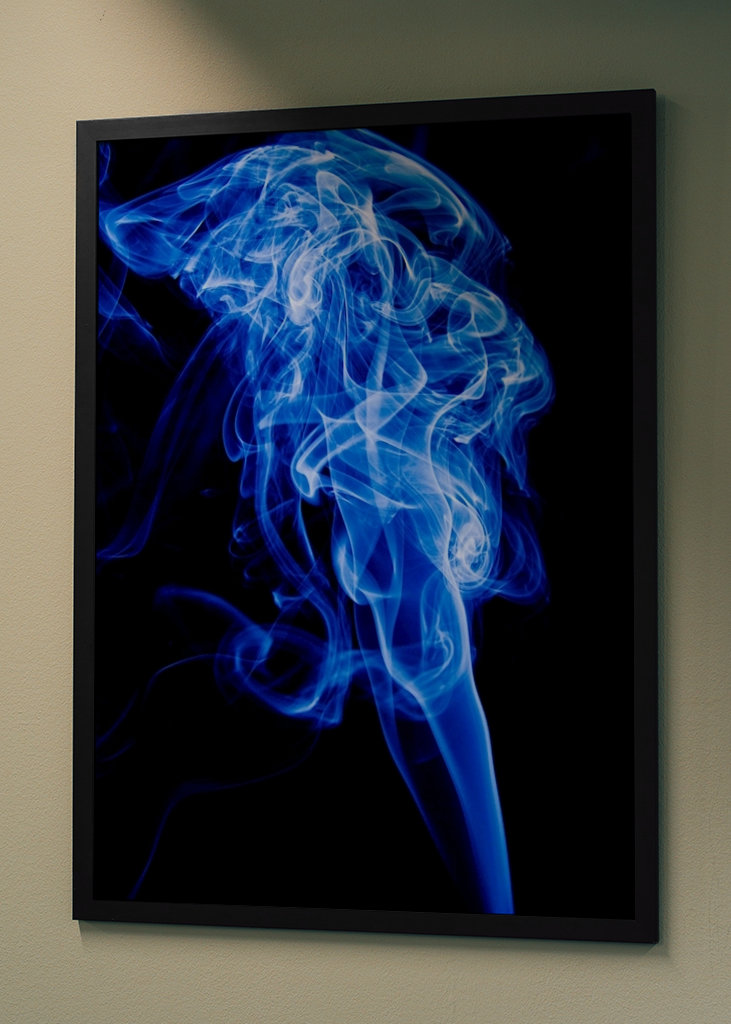 Kadzidło w niebieskim odcieniu