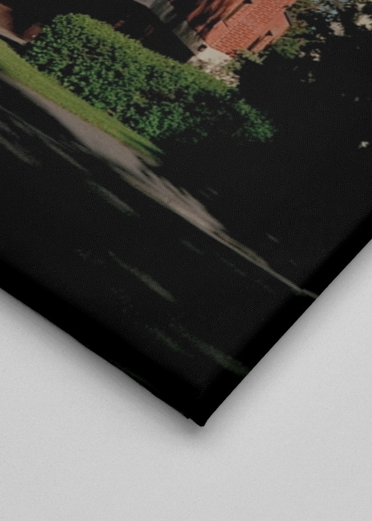 Brutalistní architektura