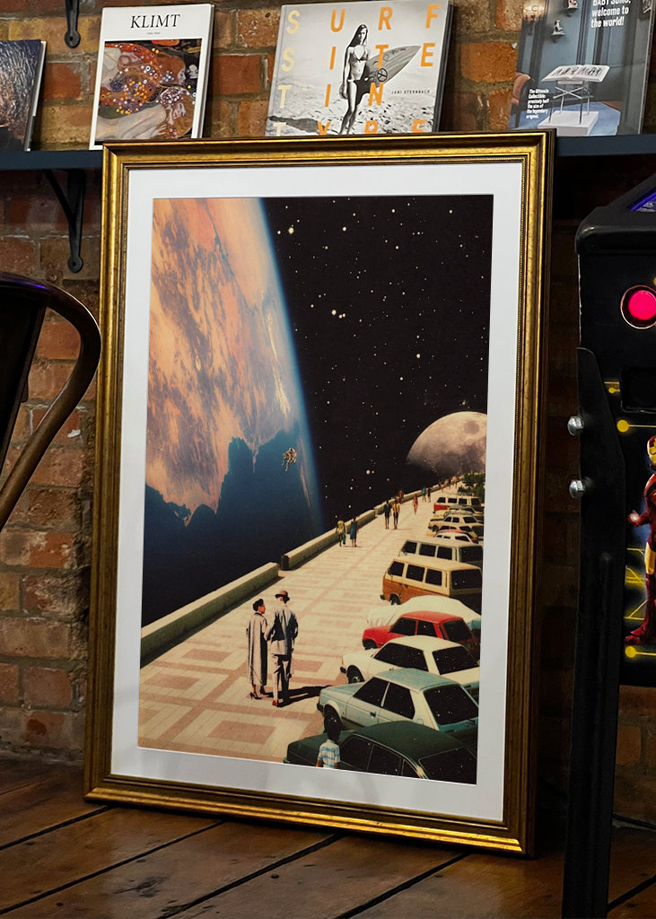 Vintage Space Promenade