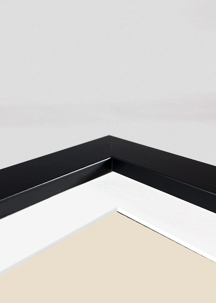 Kobiece oczy w beżowym plakacie