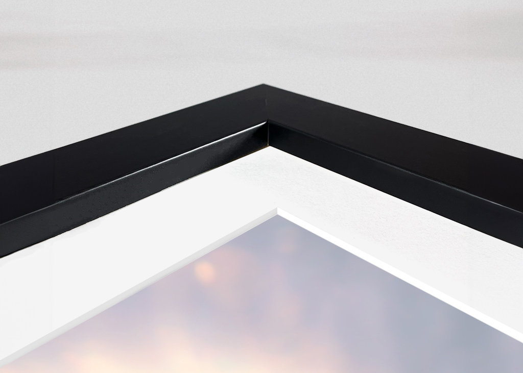 Immerse into the sea