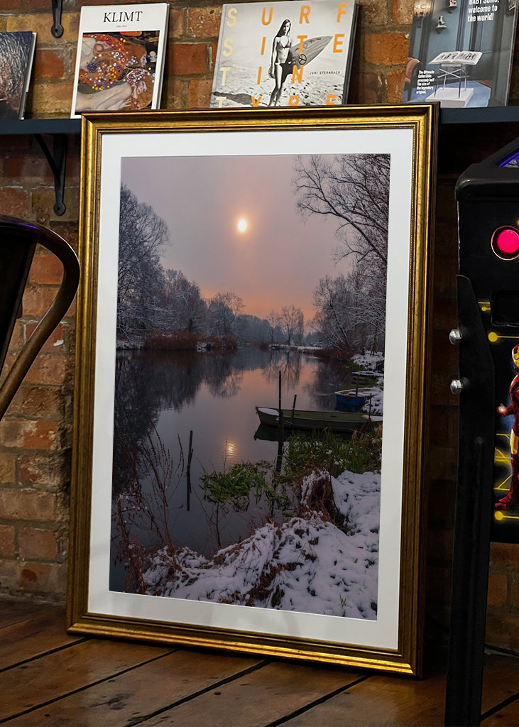 Winter morning at the river