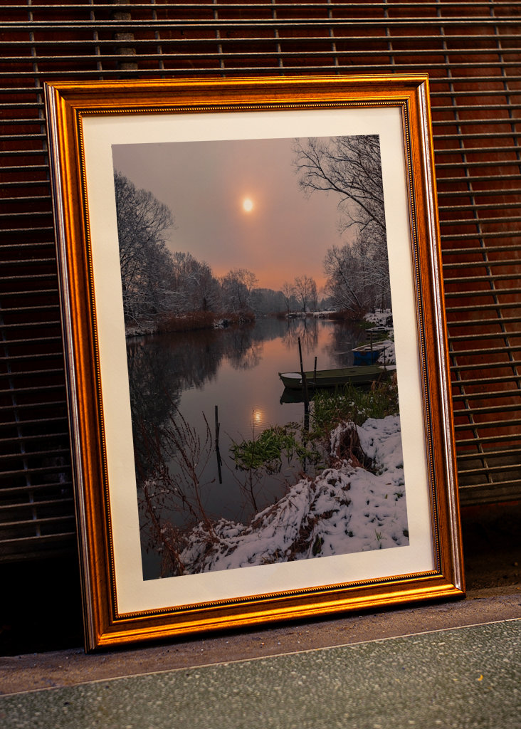 Winter morning at the river