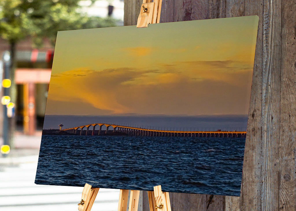 Die Ölandbrücke in der Abendsonne