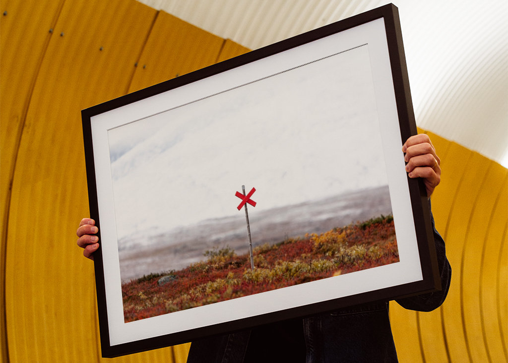 A Swedish winter trail sign