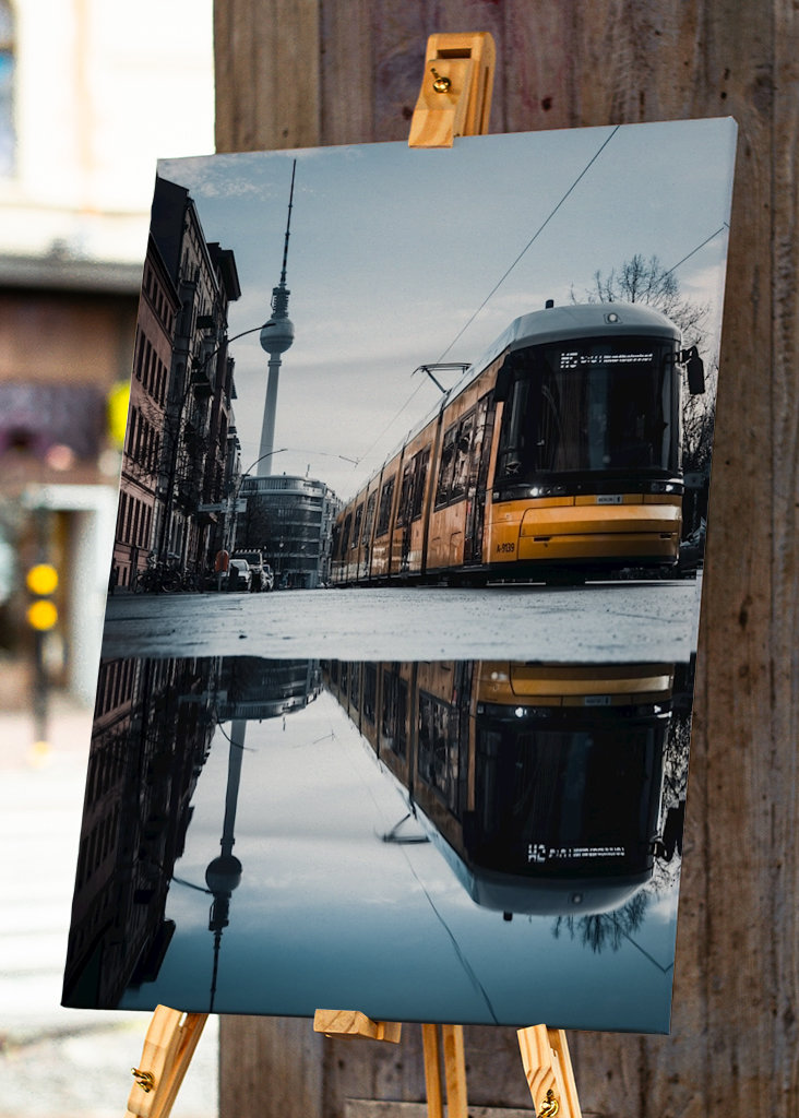 Straßenbahn und Fernsehturm 2
