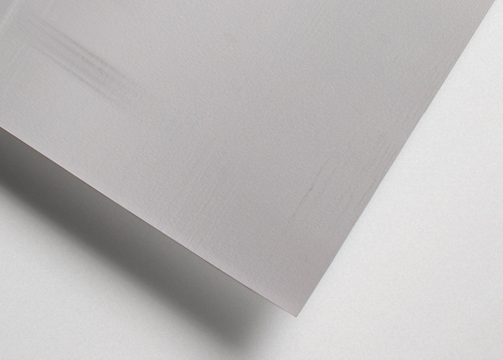 Schwarz/Weiß Brücke mit Wald 