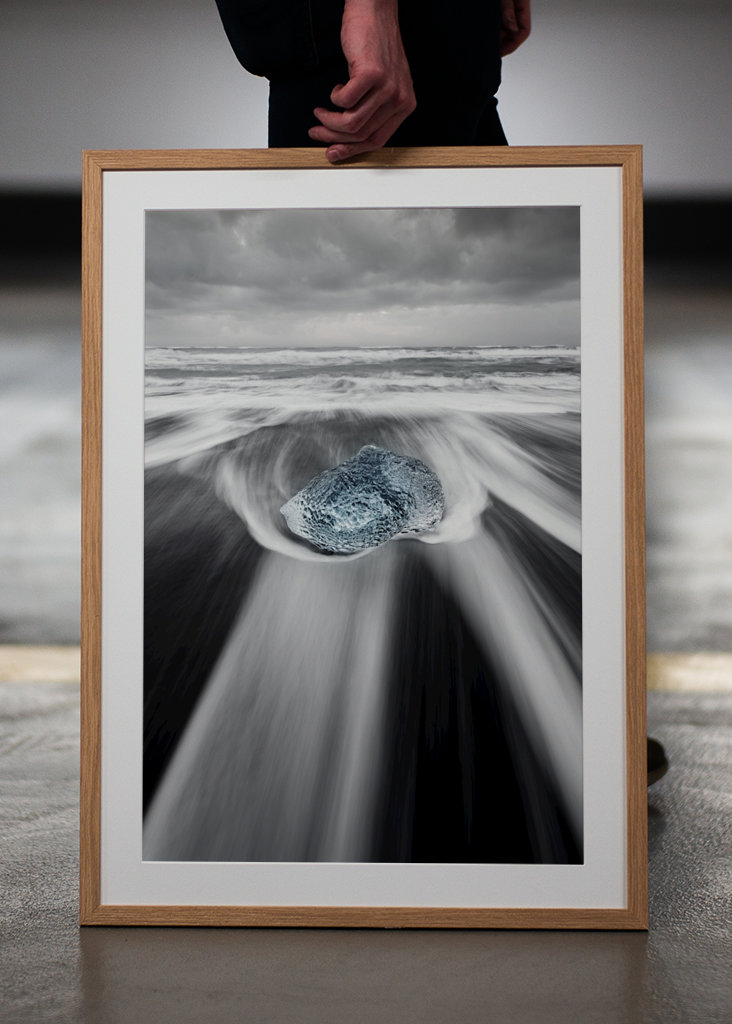 Eisblock in der Brandung