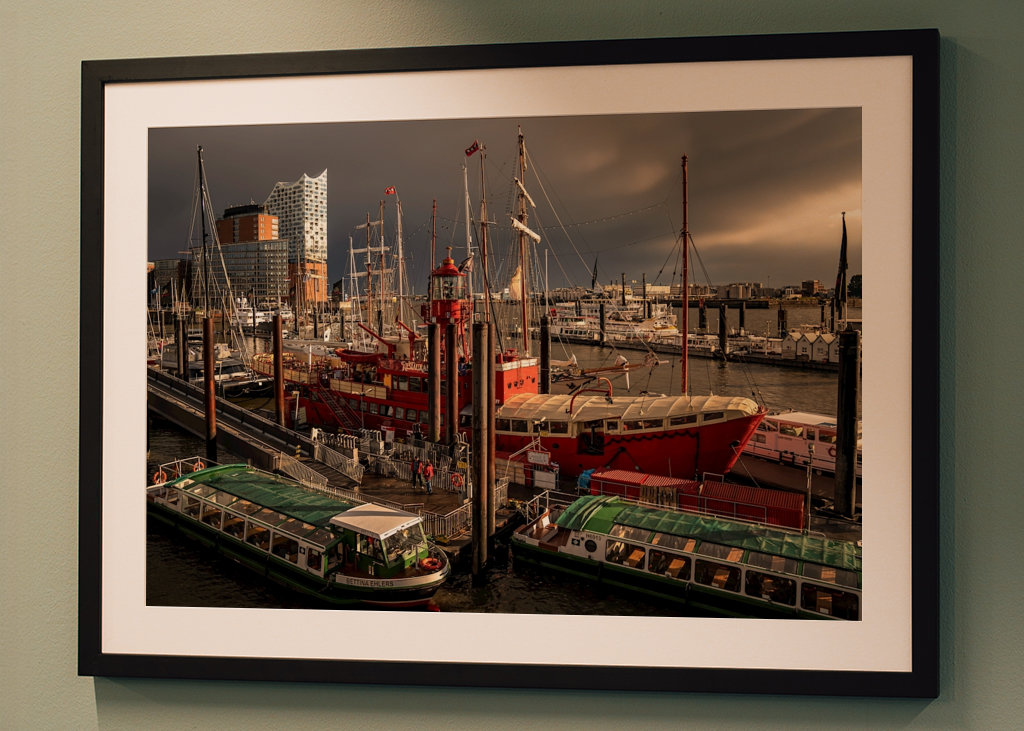 Hamburg "Hajók Elbie-vel"