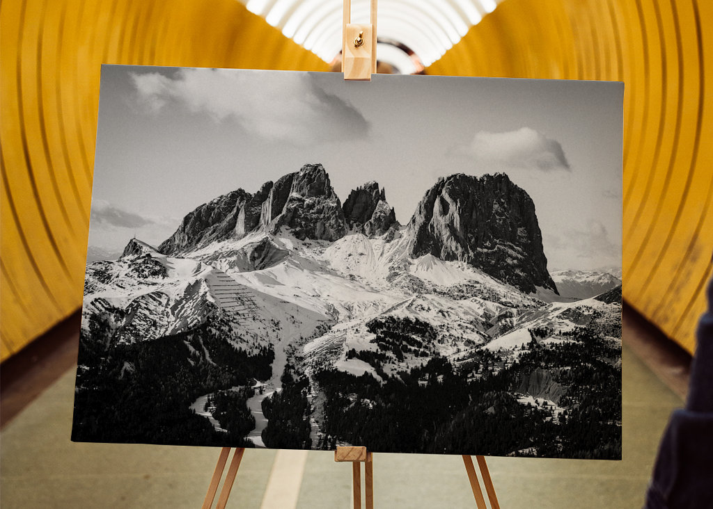 Dolomity v černé a bílé