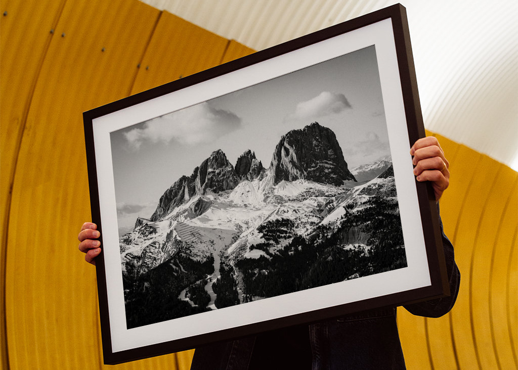 Dolomity v černé a bílé