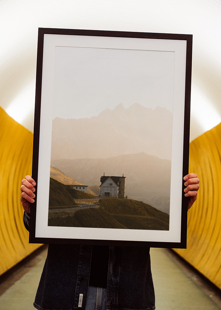 Hus ved det schweiziske bjergpas