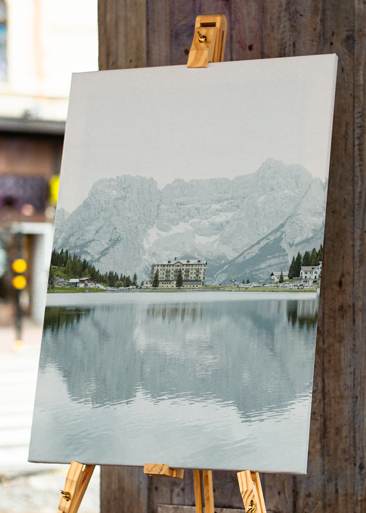 Hotel ved bjergsøen