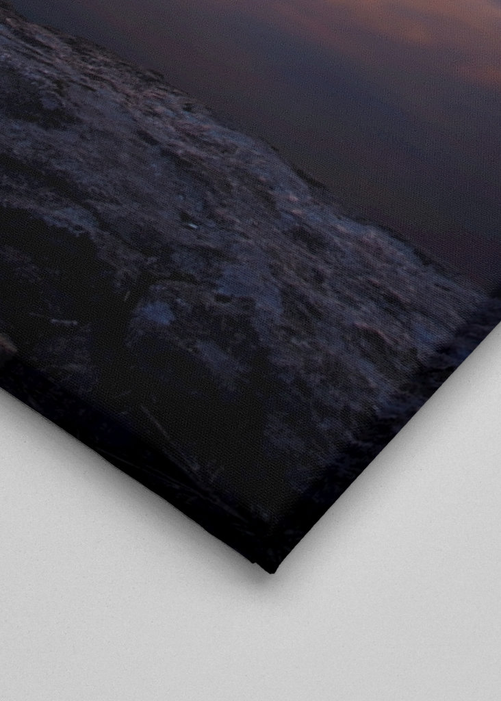 Coucher de soleil dans le sanctuaire, crâne