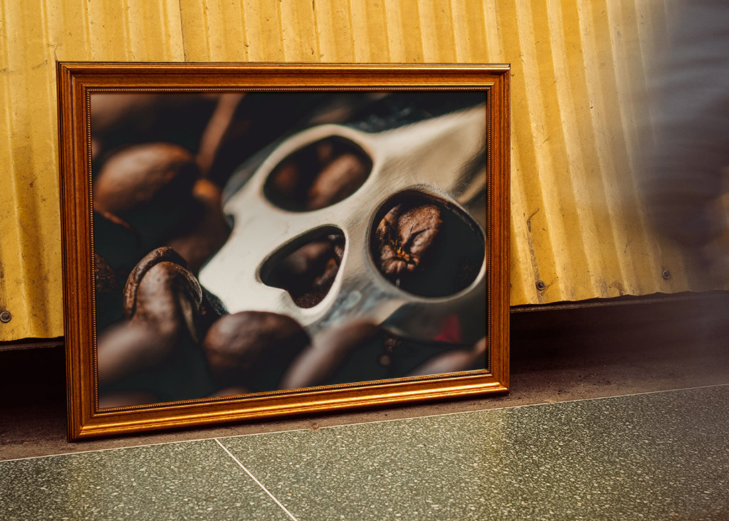 Kraniet blandt kaffebønner