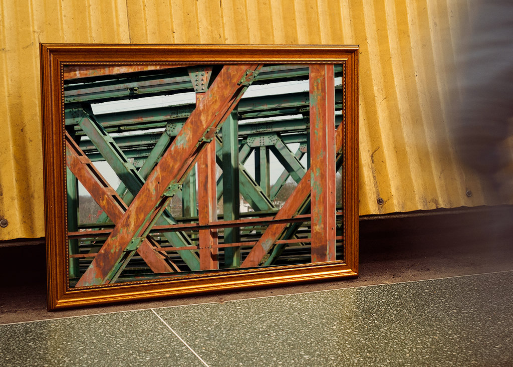 Rostige Eisenbahnbrücke