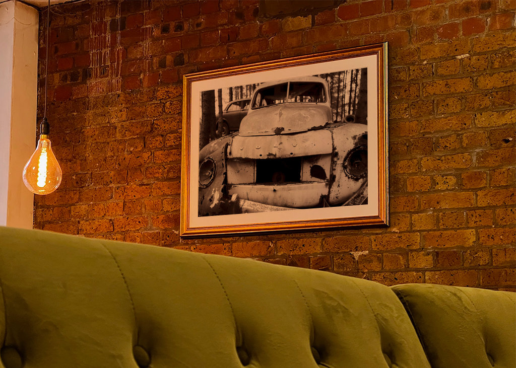 Volvo PV544 abandonado en el bosque