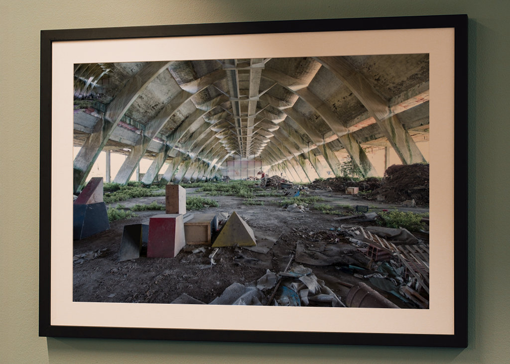 Verfall Beton Halle Lost place