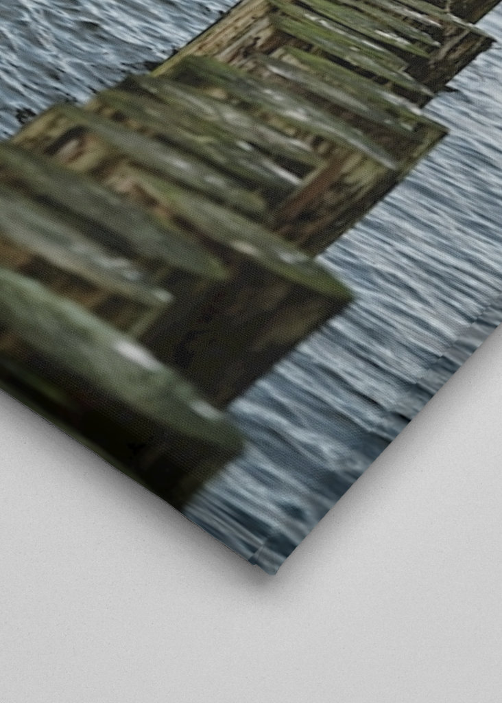 Sirályok szállnak fel a groynesből