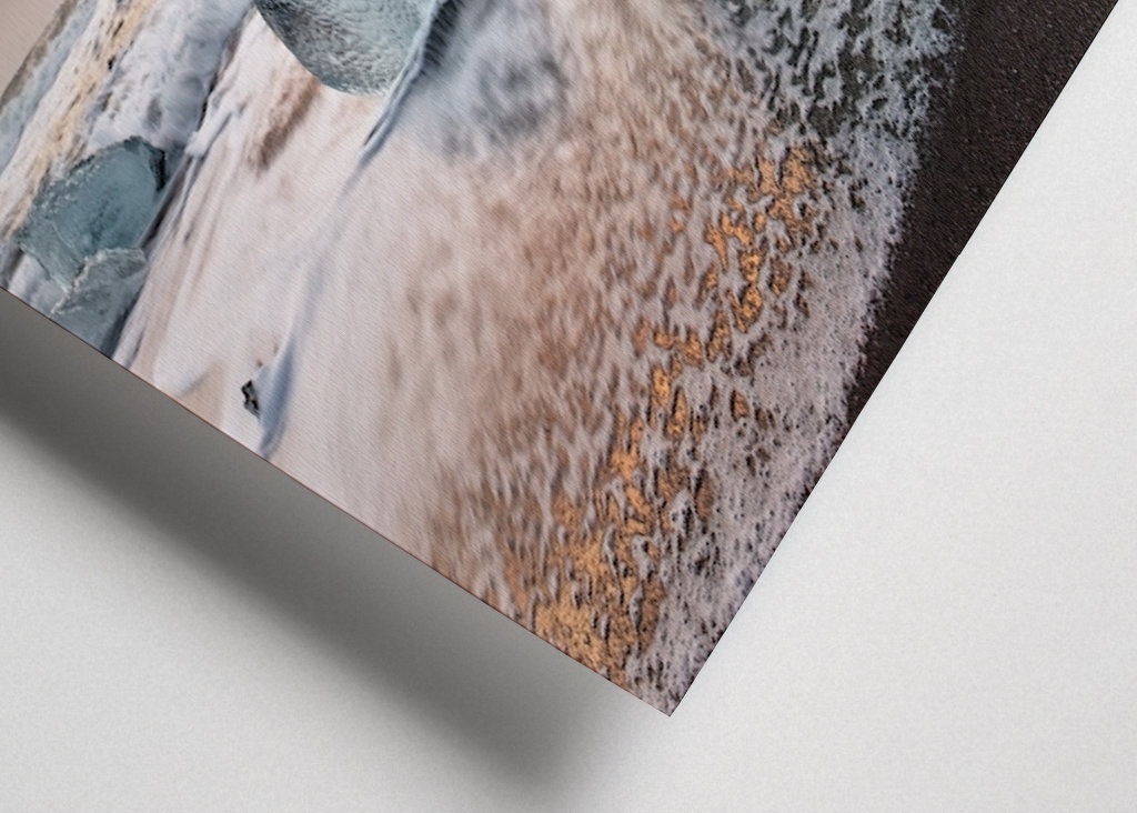 Eisblöcke am Strand